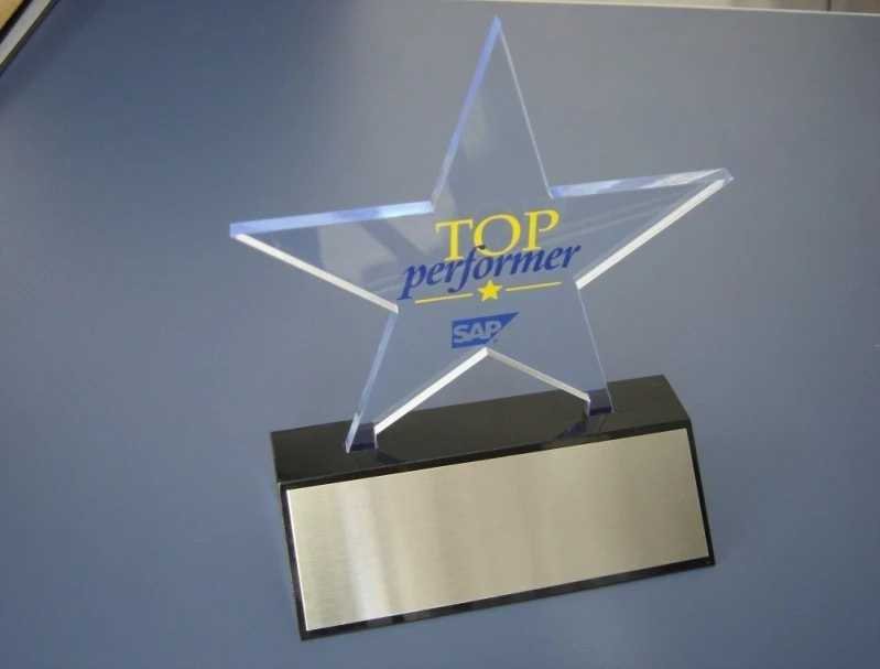 Troféu acrílico personalizado preço