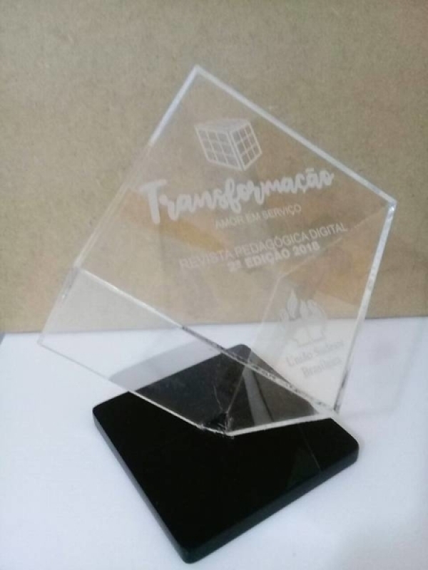 Troféu Acrílico para Dar em Premiação sob Encomenda Jardins - Troféu Acrílico em Premiação